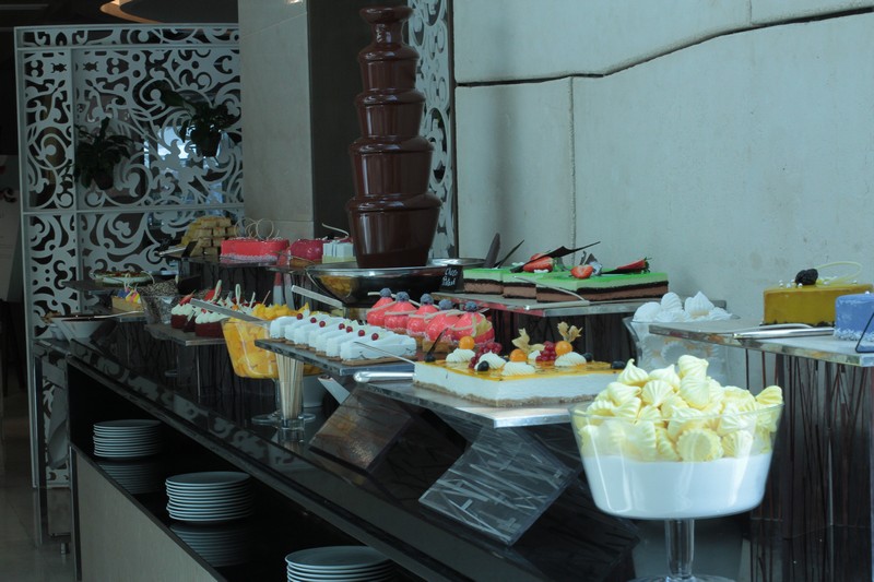 Sunday Buffet at Kempinski Summerland Hotel